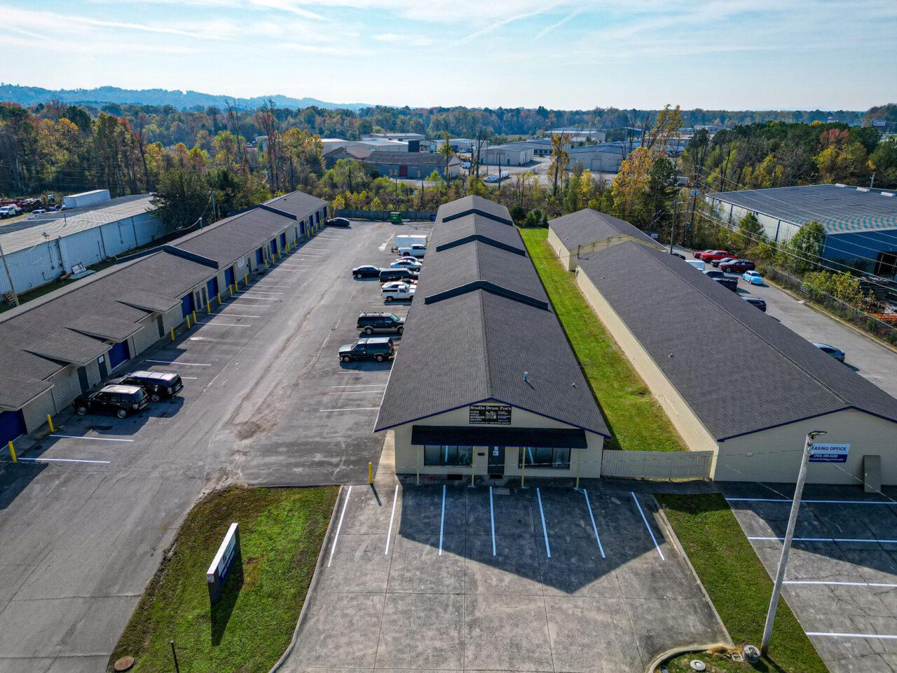 small-bay warehouse park